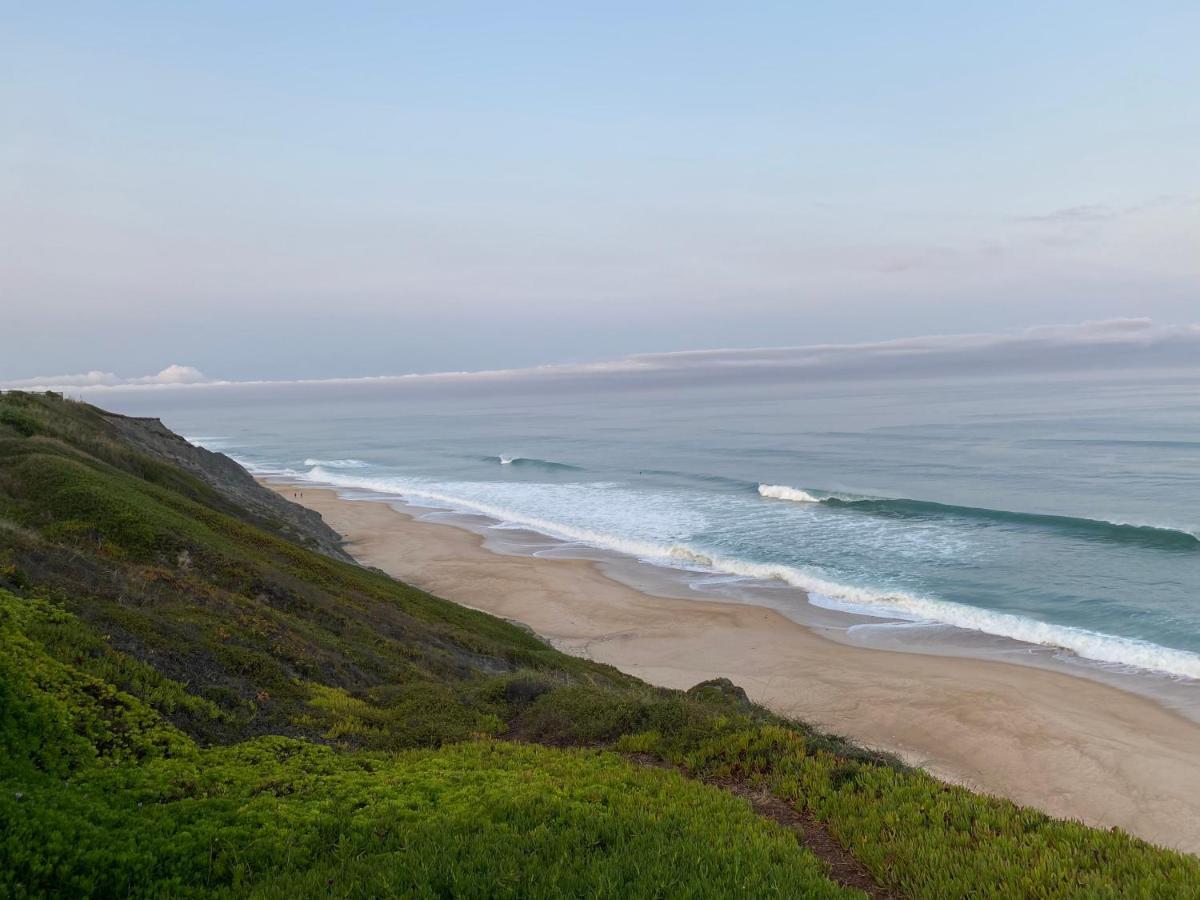 Mar De Ouro Beach House Патаяш Экстерьер фото